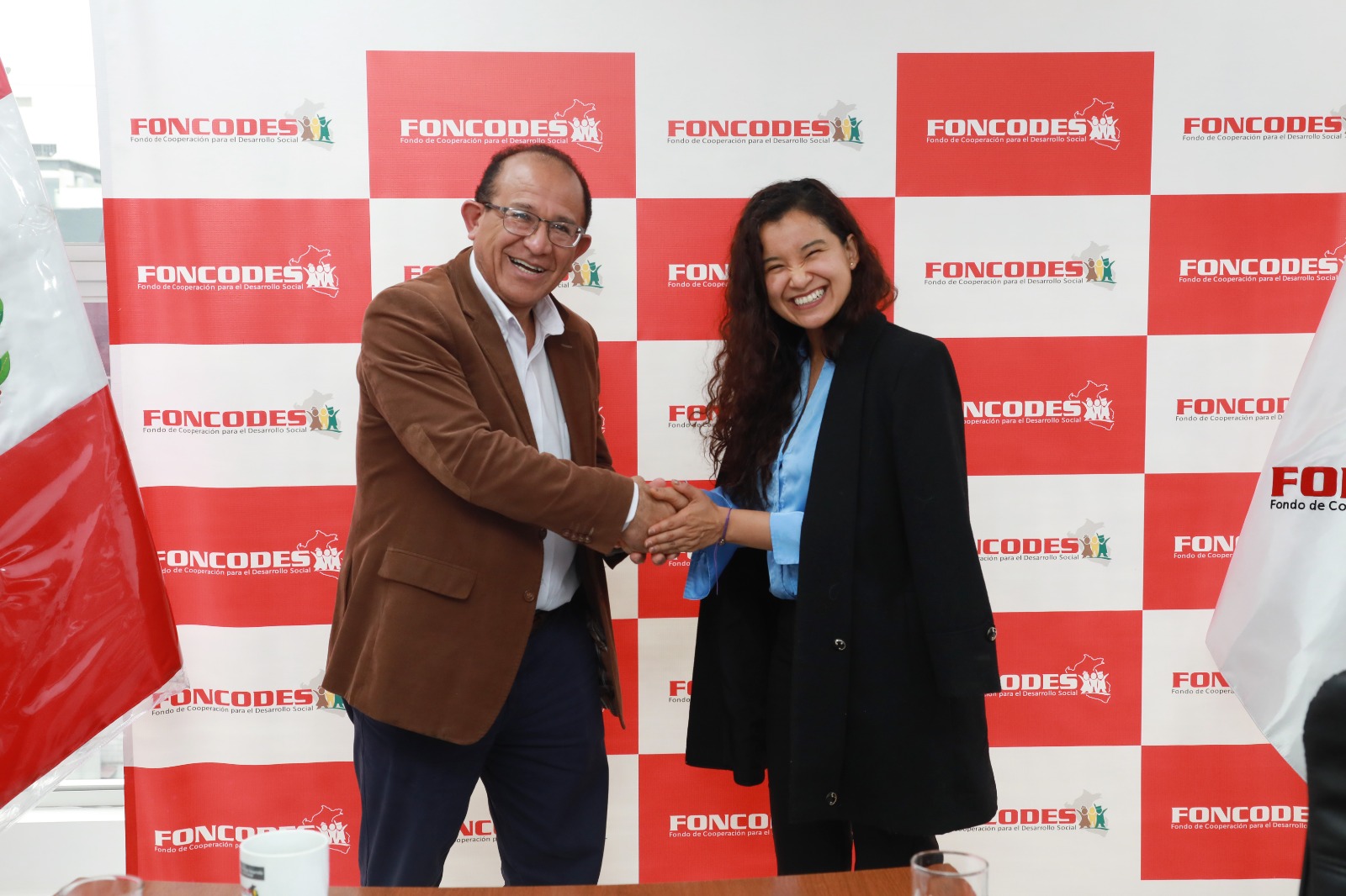 FONCODES y SENAJU consolidan alianza estratégica para impulsar el emprendimiento juvenil con enfoque tecnológico y sostenible