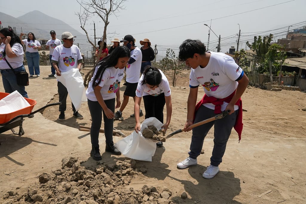 Minedu lanza convocatoria para programa Juvenil de Voluntariado