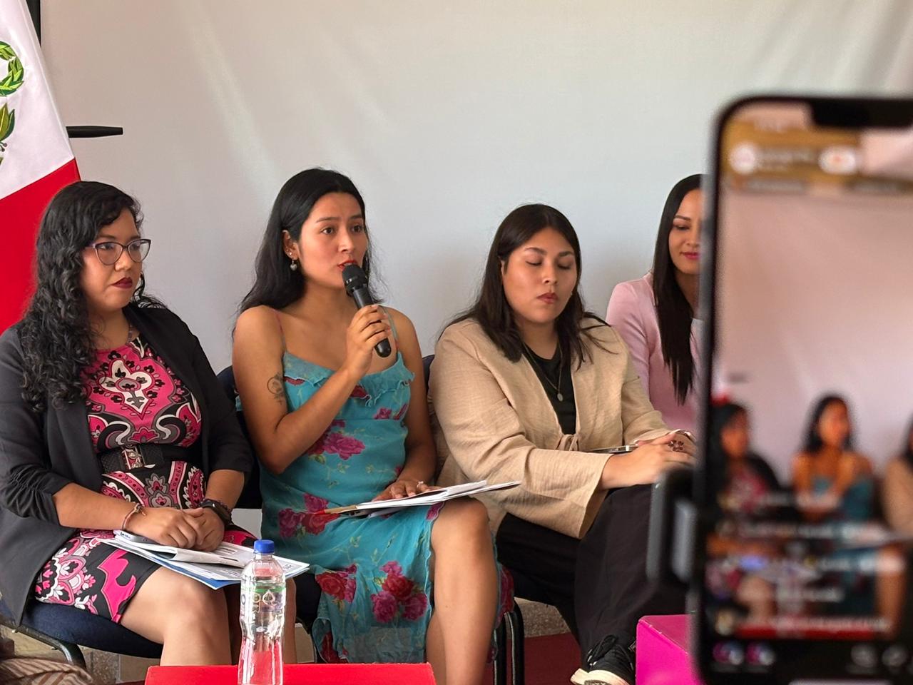Mujeres jóvenes visibilizan barreras y acoso político en conversatorio convocado por Senaju